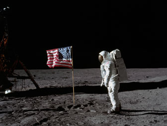 Aldrin on the Moon [Image courtesy: Buzz Aldrin.com]
