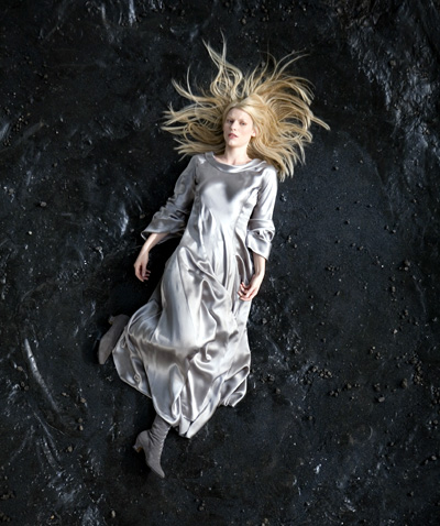 Danes as a fallen star in Stardust [Image courtesy: About.com]