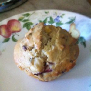 Nectarine Plum Granola muffin 