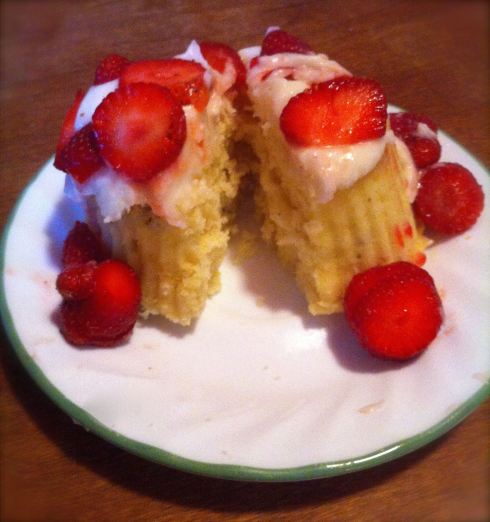 Look inside that shortcake. Look at that delicious flakiness. 